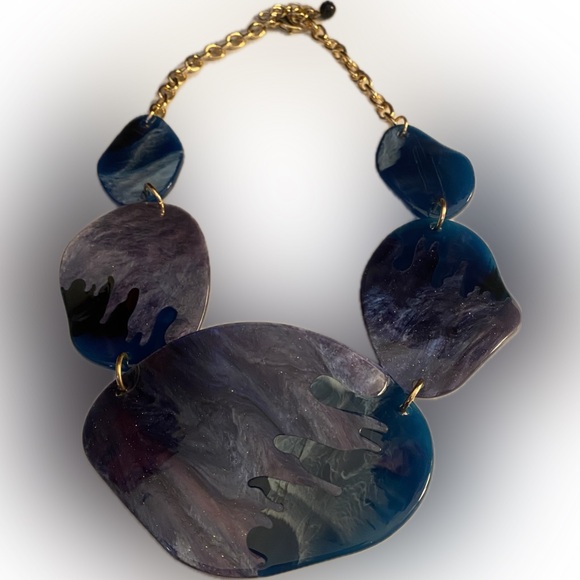 Blue Resin Statement Necklace & Earring Set - Picture 4 of 4